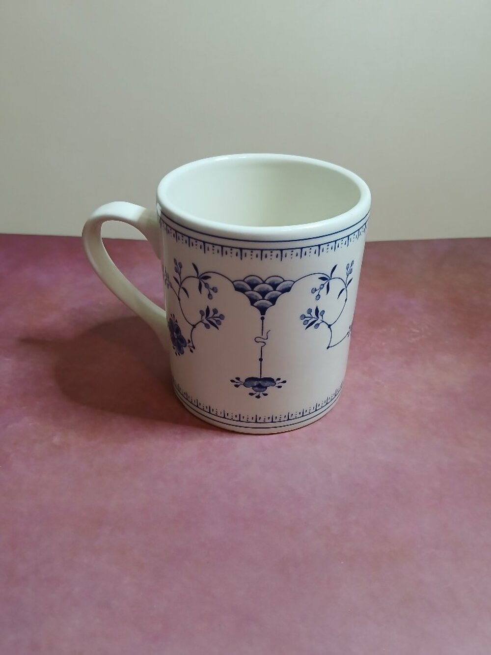 Churchill Finlandia-Blue Floral and Scroll Pattern Mug-Colombia